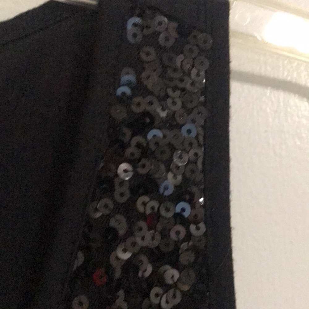Top - Picture 3 of 4